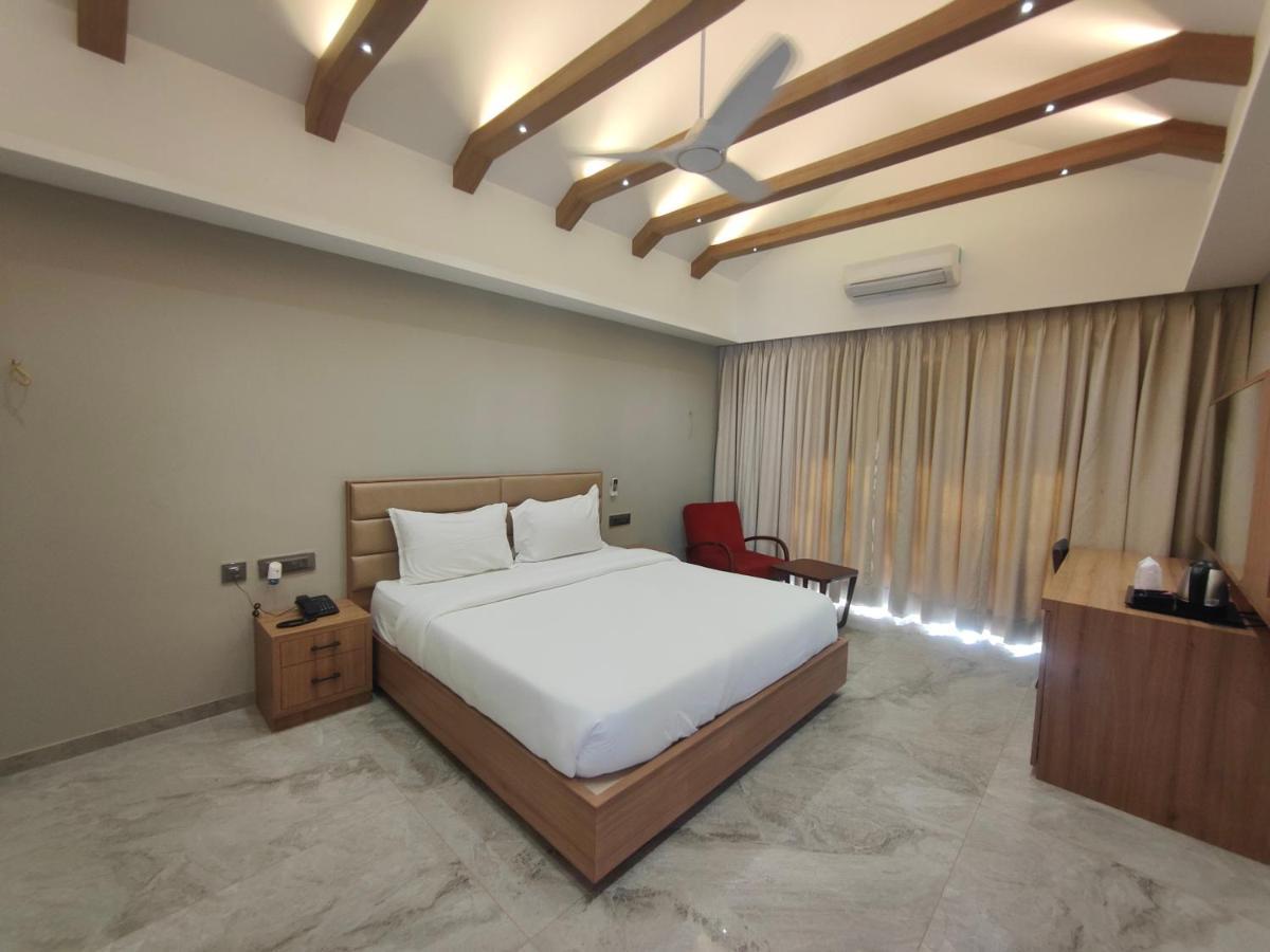 Club Heaven Palanpur Hotel Ngoại thất bức ảnh