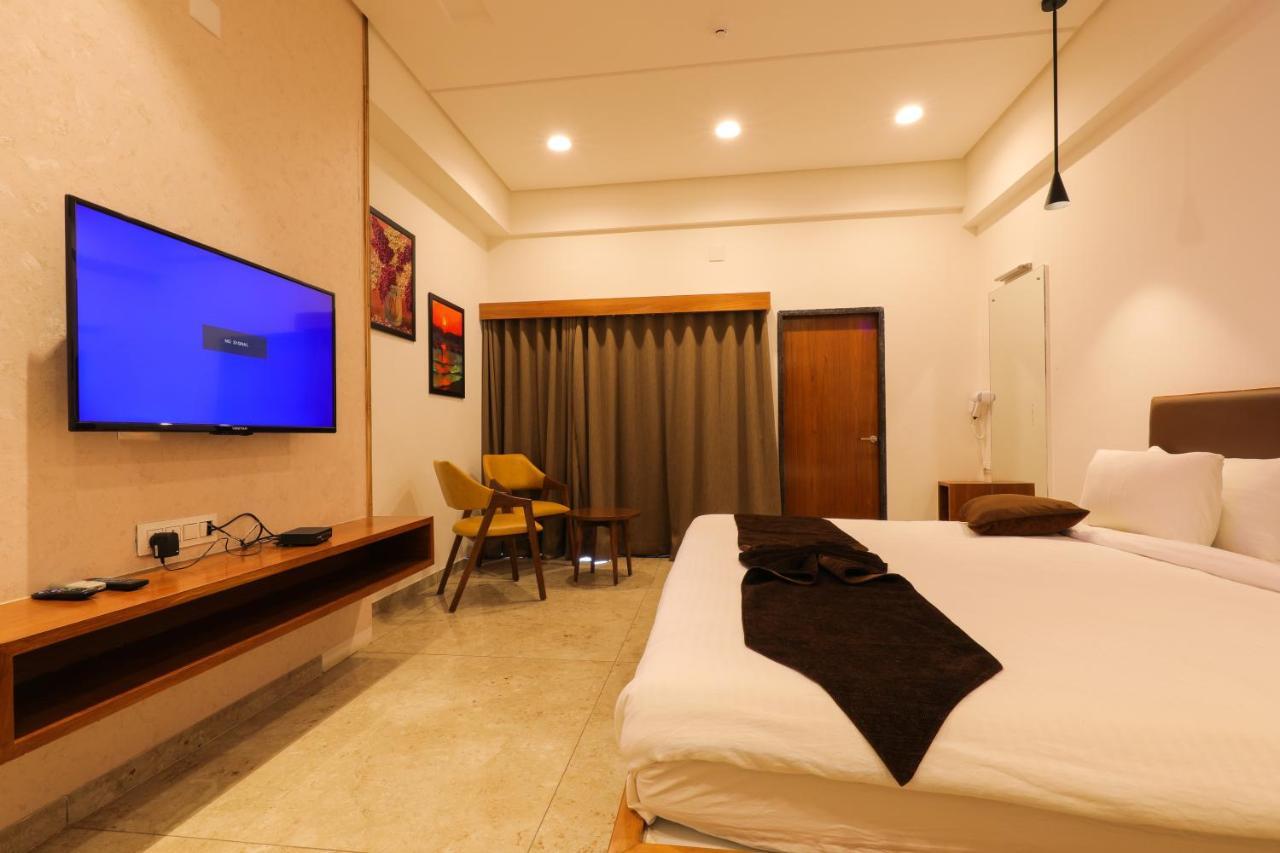 Club Heaven Palanpur Hotel Ngoại thất bức ảnh