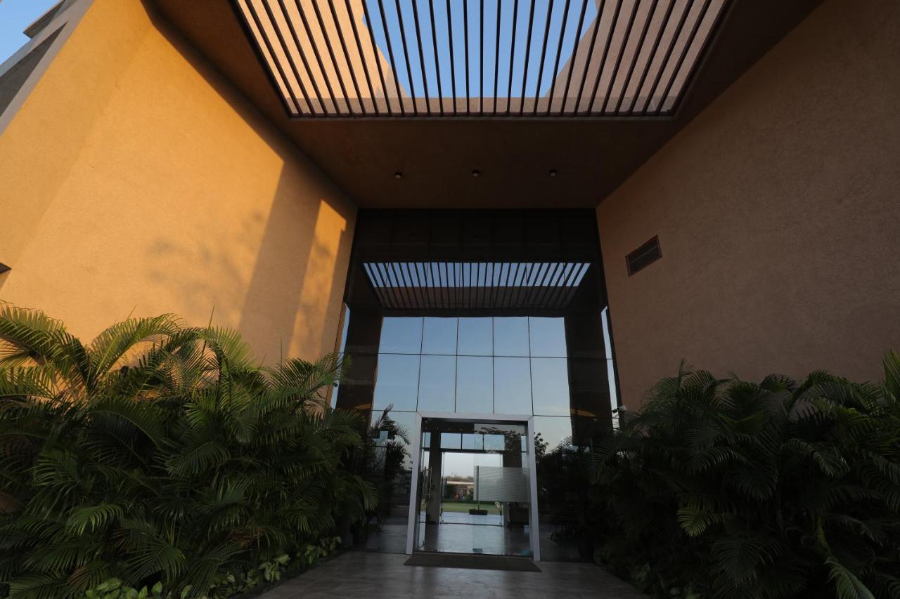 Club Heaven Palanpur Hotel Ngoại thất bức ảnh