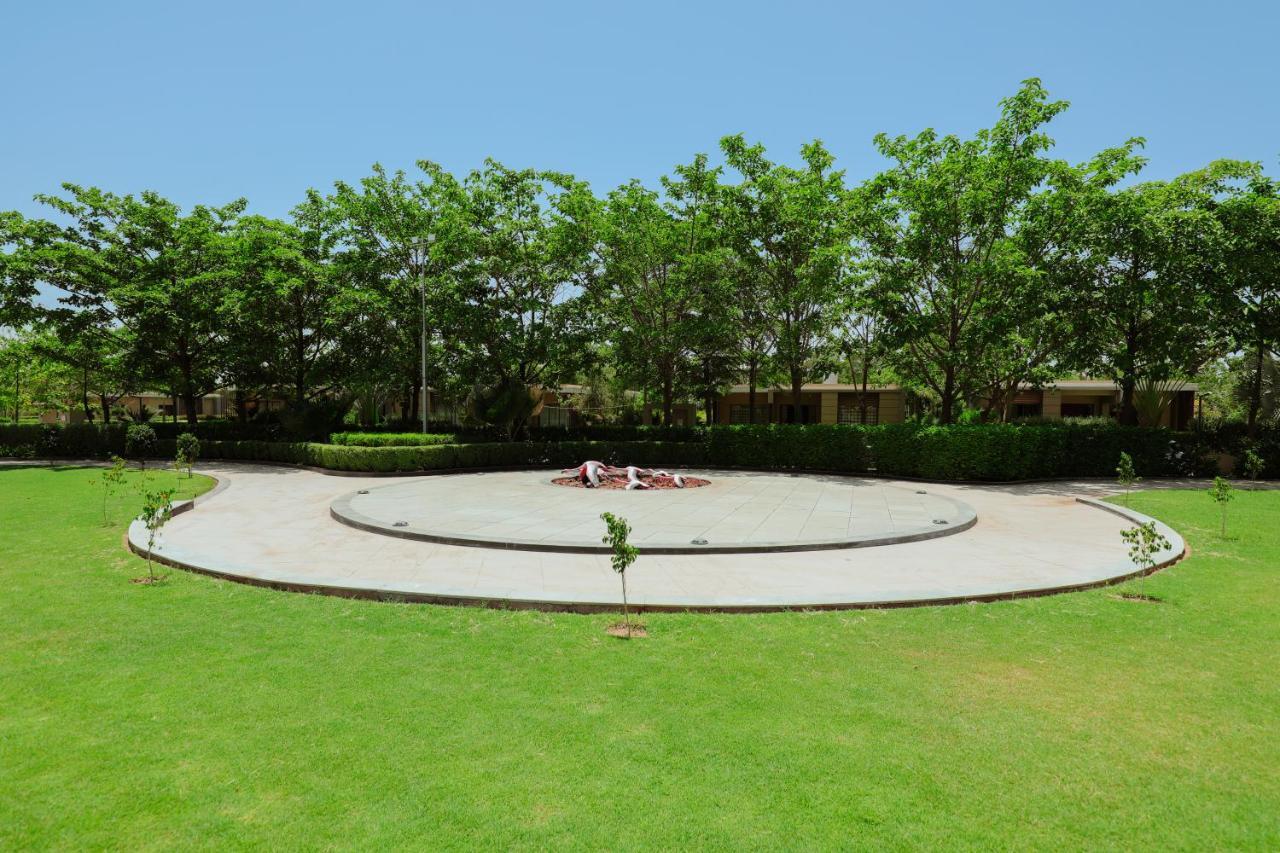 Club Heaven Palanpur Hotel Ngoại thất bức ảnh
