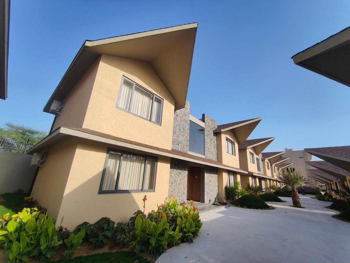Club Heaven Palanpur Hotel Ngoại thất bức ảnh